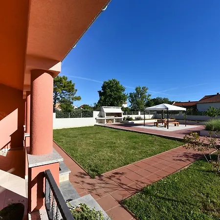 Marina Villa Policnik