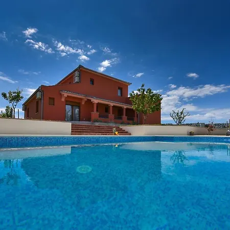 Marina Villa