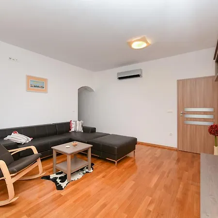 Marina Villa *