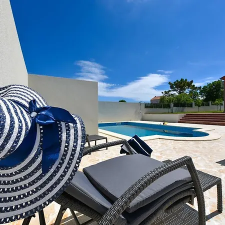 Marina Villa *